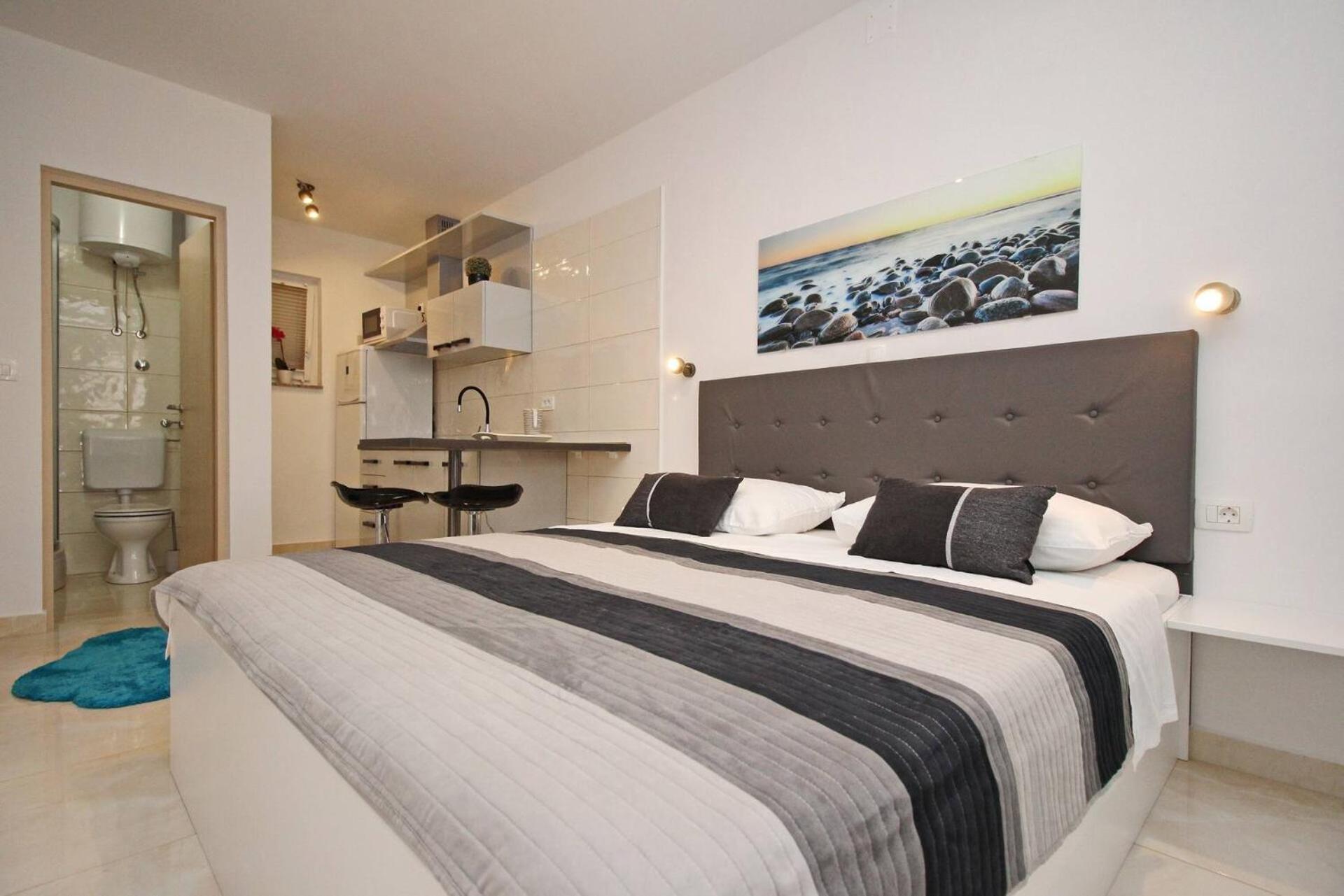 Karamarko Guest house *