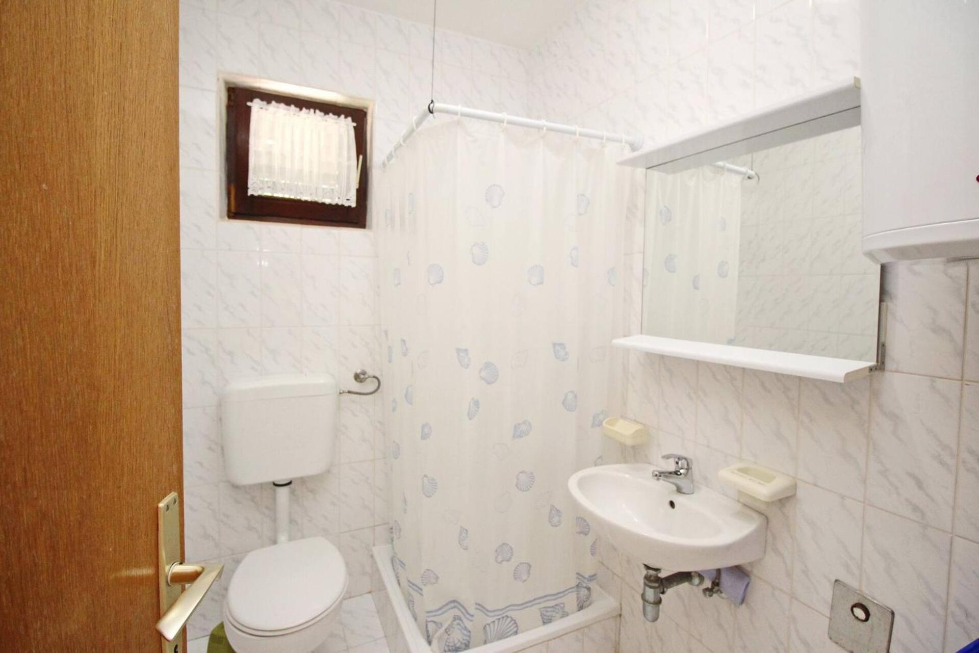 Guest house Karamarko Baska (Krk)
